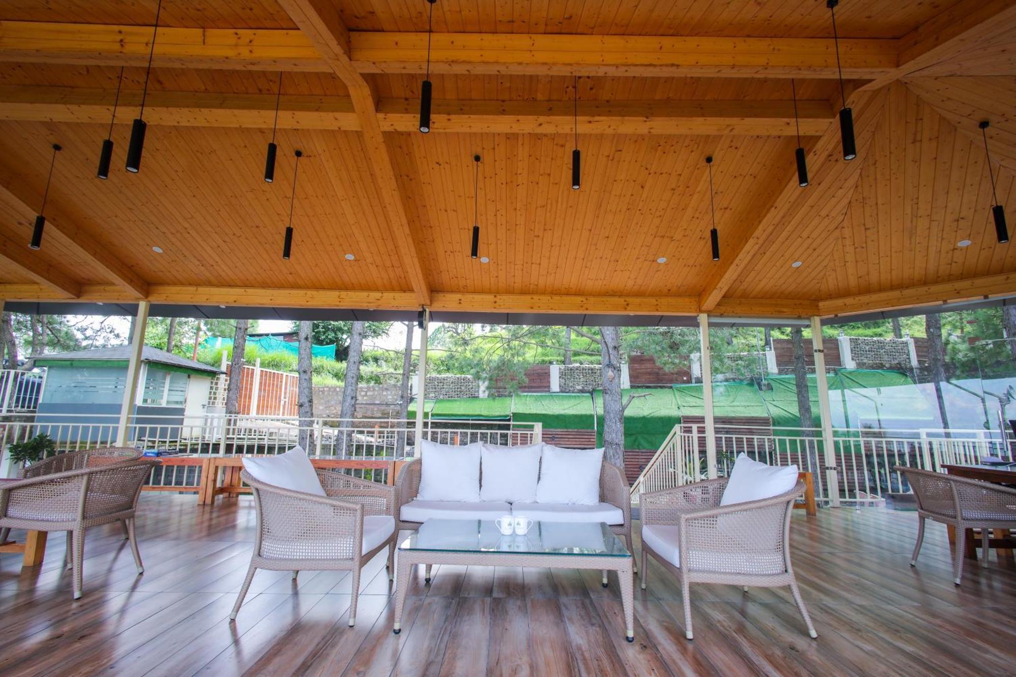 The Woods Retreat Hotel Lansdowne Exterior foto