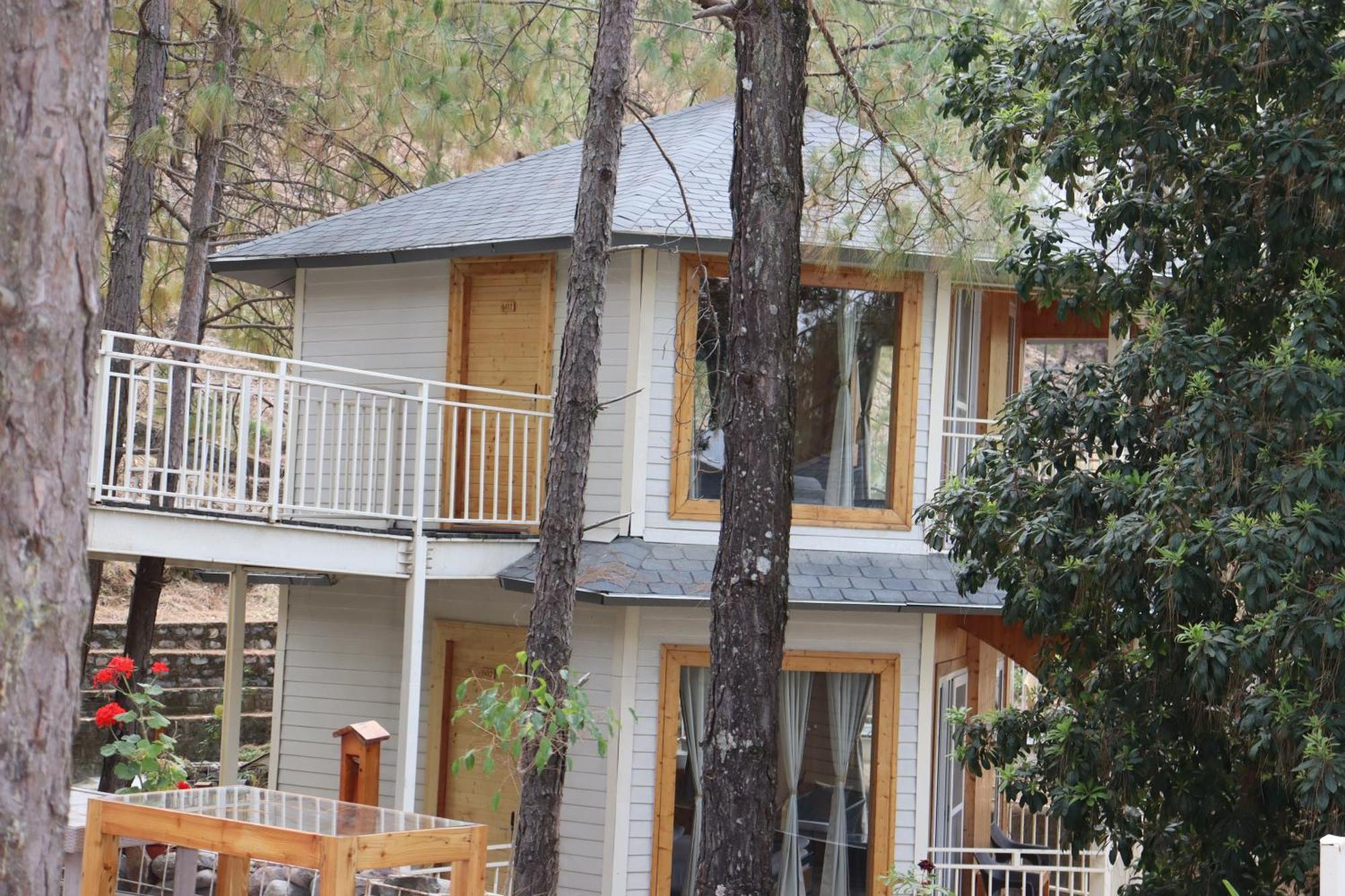 The Woods Retreat Hotel Lansdowne Exterior foto