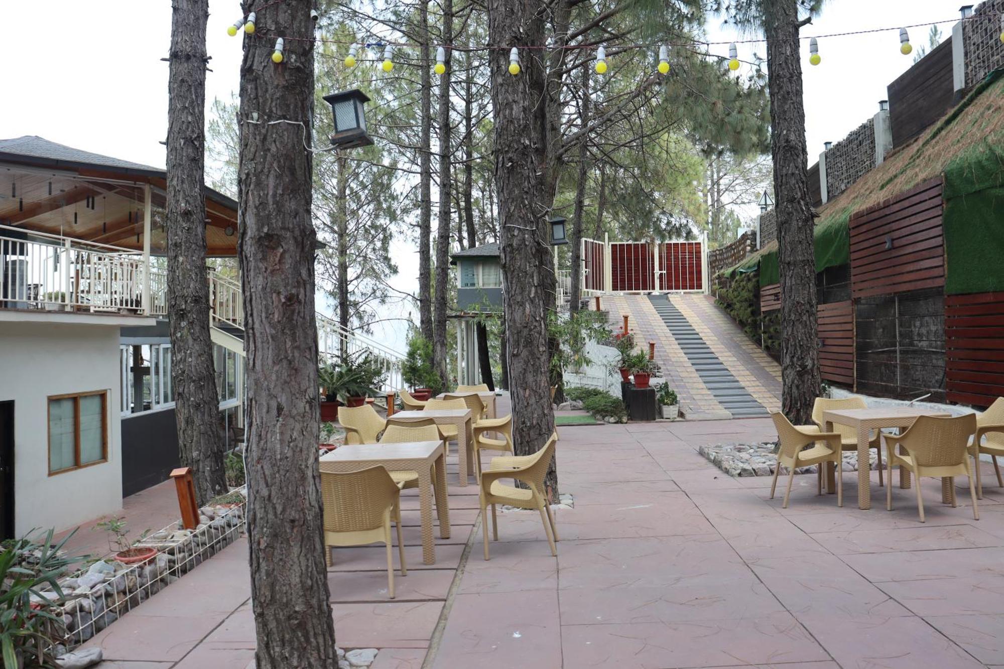 The Woods Retreat Hotel Lansdowne Exterior foto